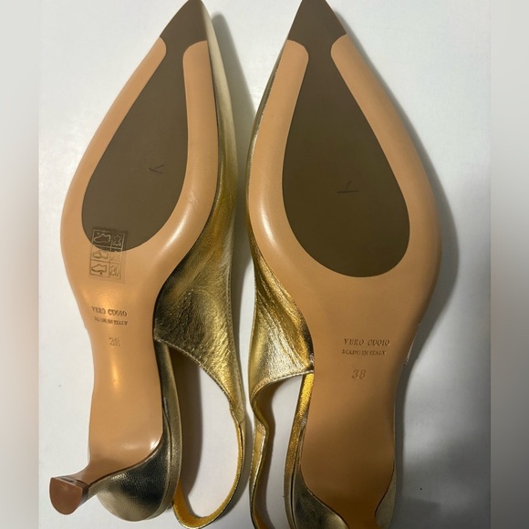 Mara Bini Italian Made Gold Leather Kitten Heel Slingbacks. 2in Heel. EU 38. - Picture 10 of 16